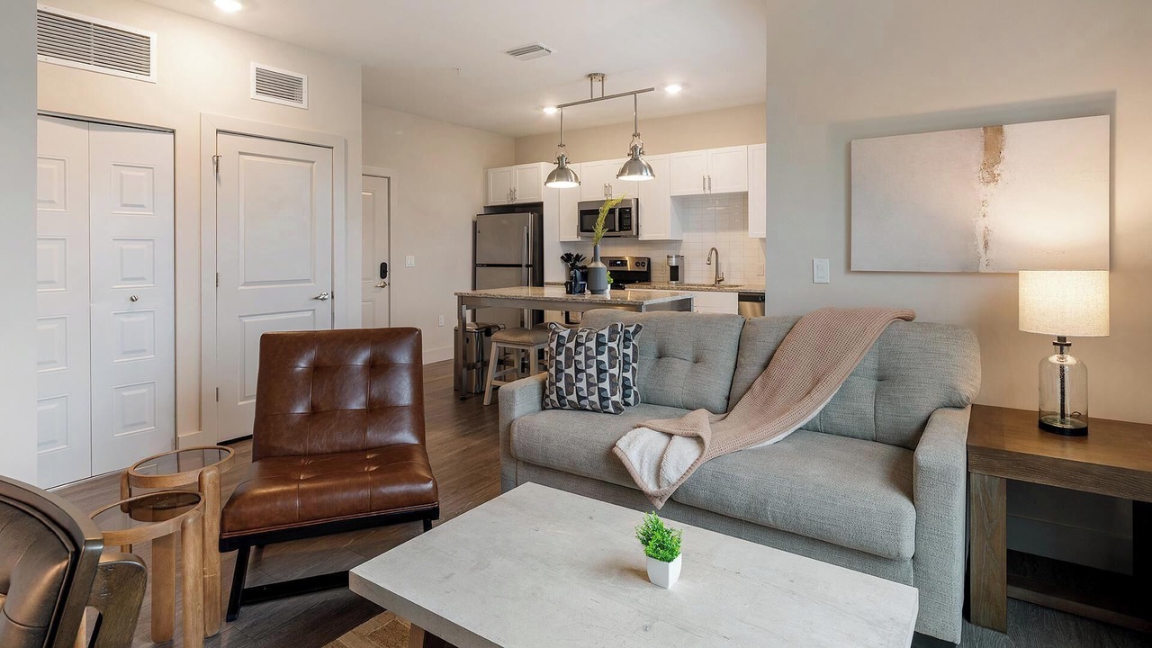 Photo of Livingroom in Florida Center