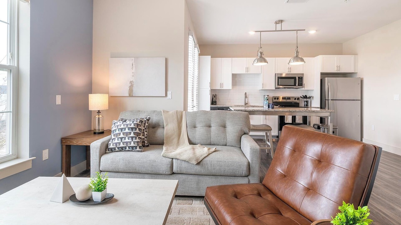 Photo of Livingroom in Florida Center