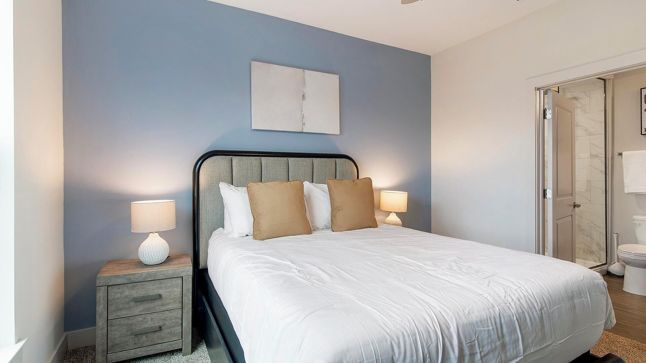Photo of Bedroom in Florida Center