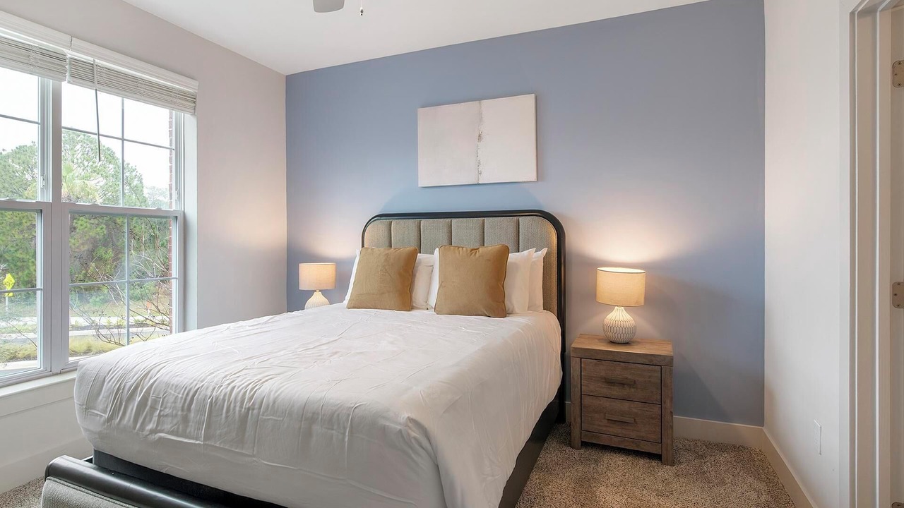 Photo of Bedroom in Florida Center