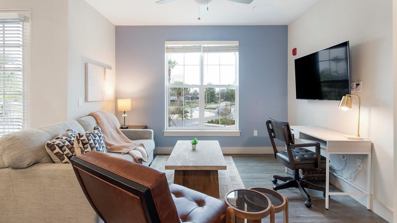 Photo of Livingroom in Florida Center