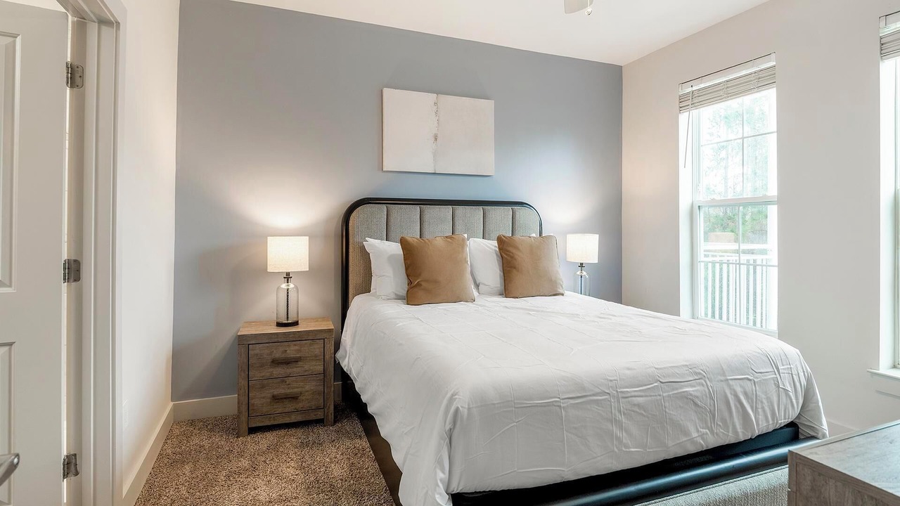 Photo of Bedroom in Florida Center
