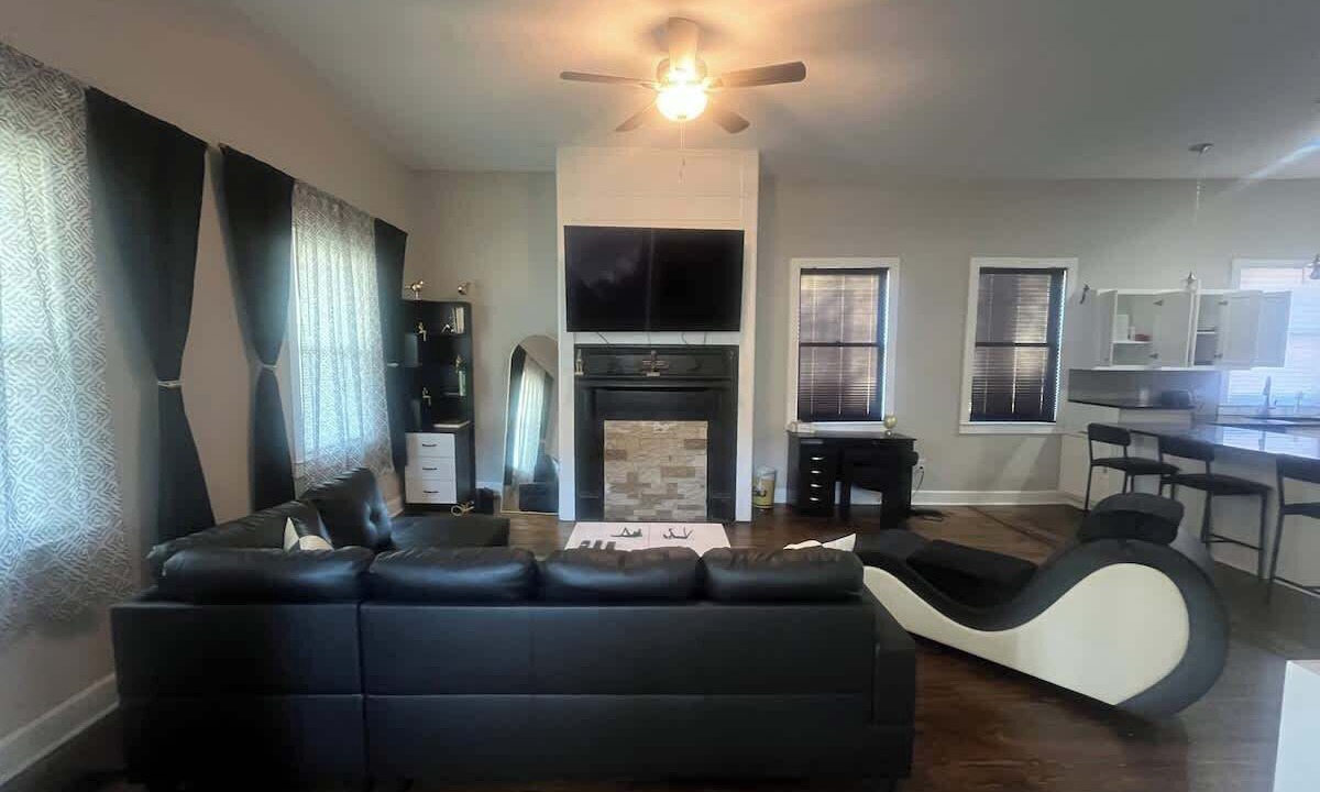 Photo of Livingroom in Montgomery