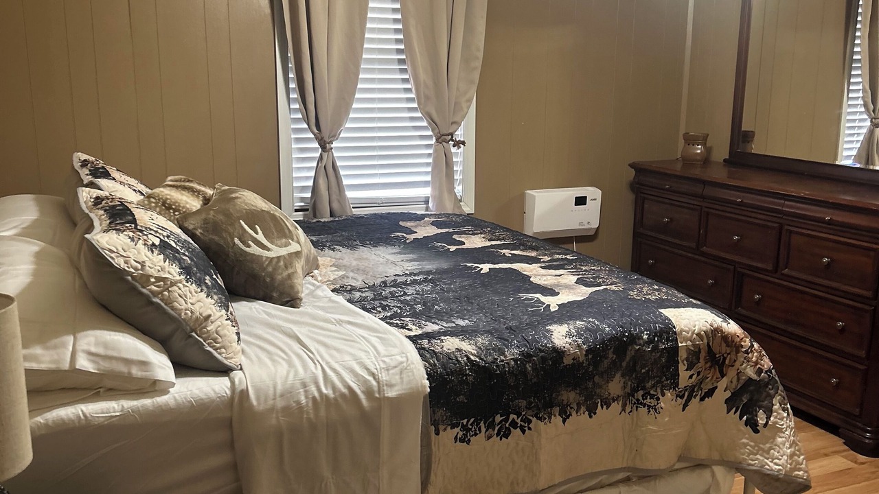 Photo of Bedroom in Chapman