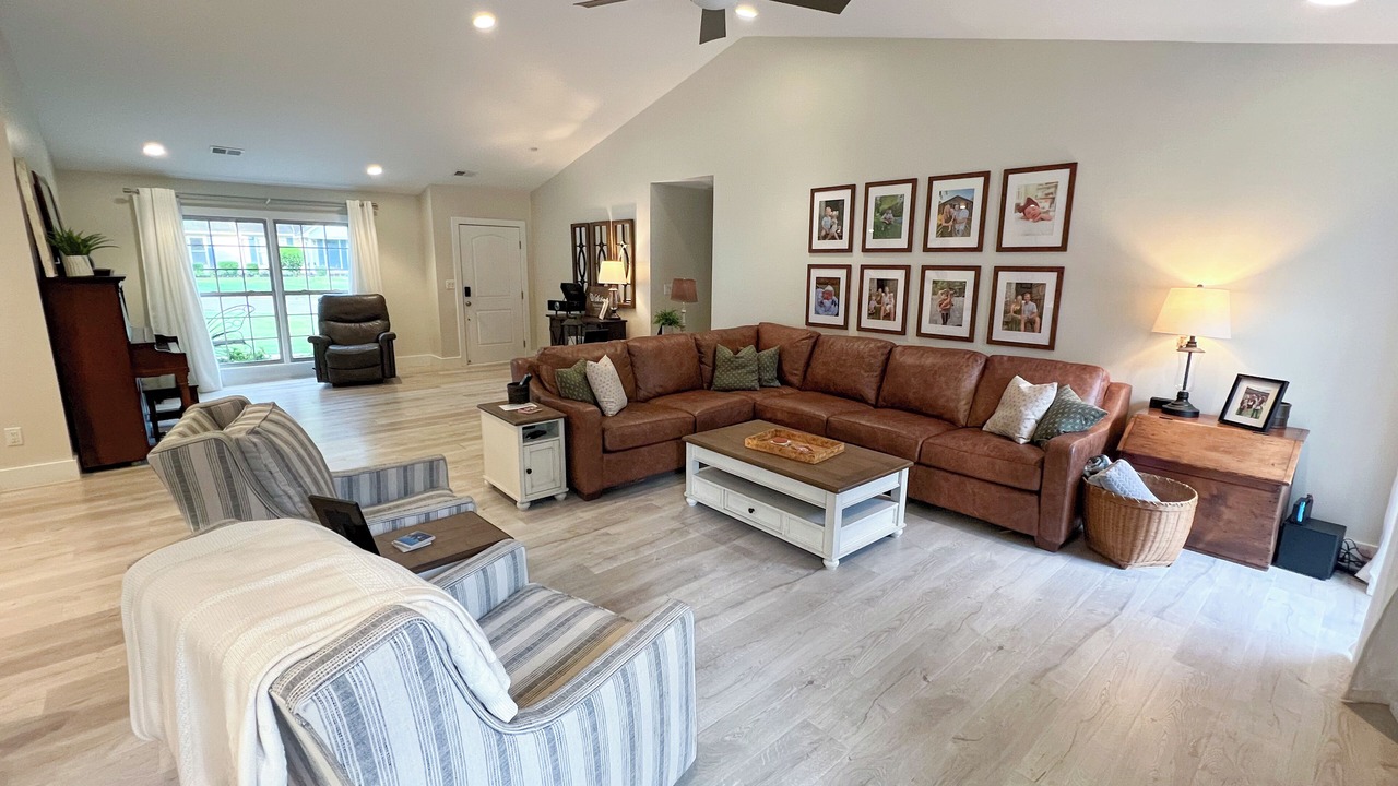 Photo of Livingroom in Tuscaloosa