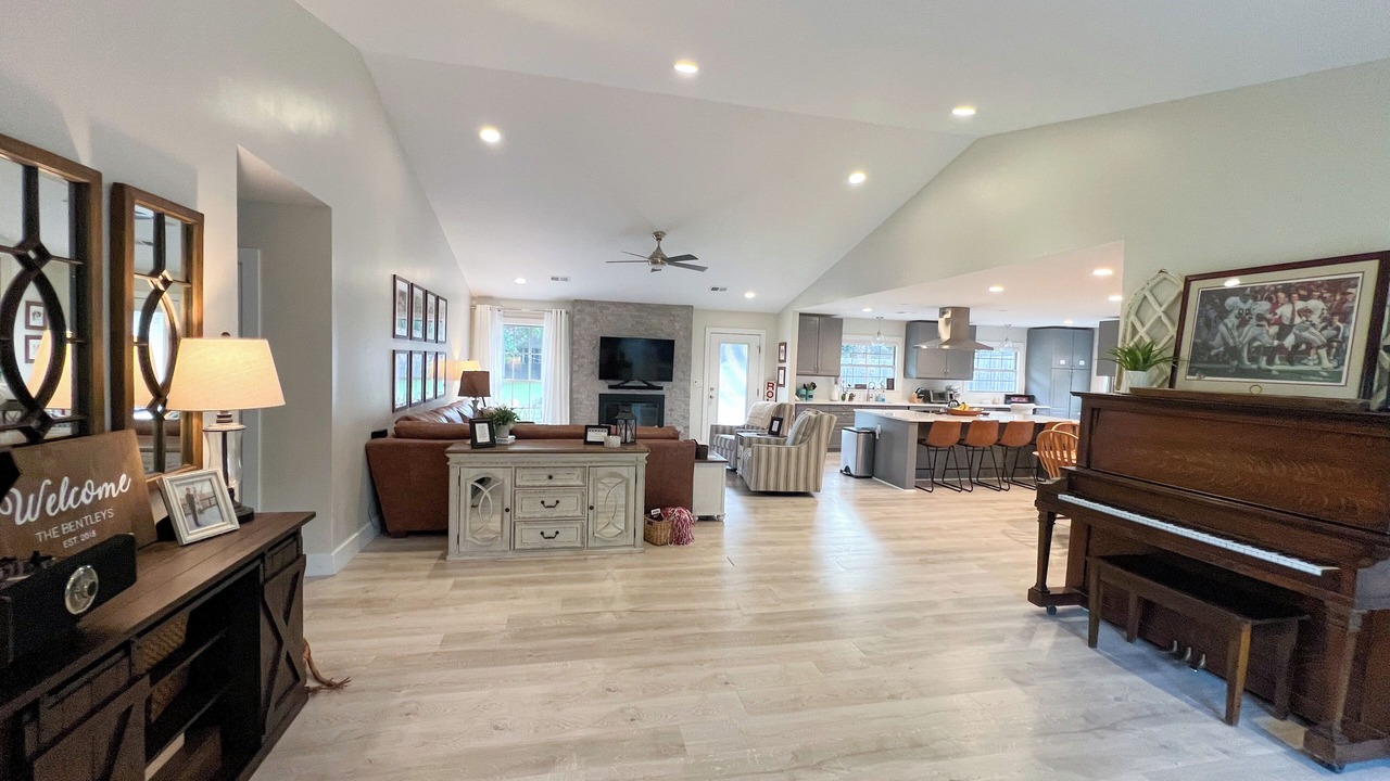Photo of Livingroom in Tuscaloosa