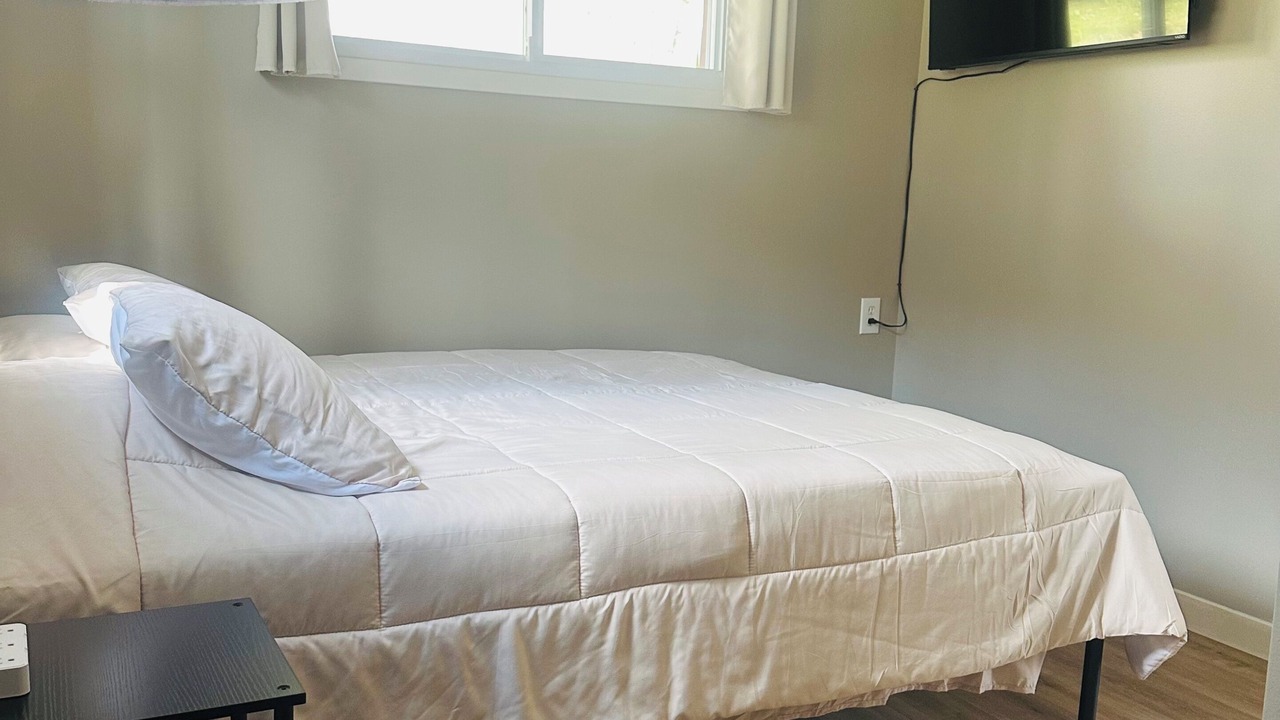 Photo of Bedroom in Lake City
