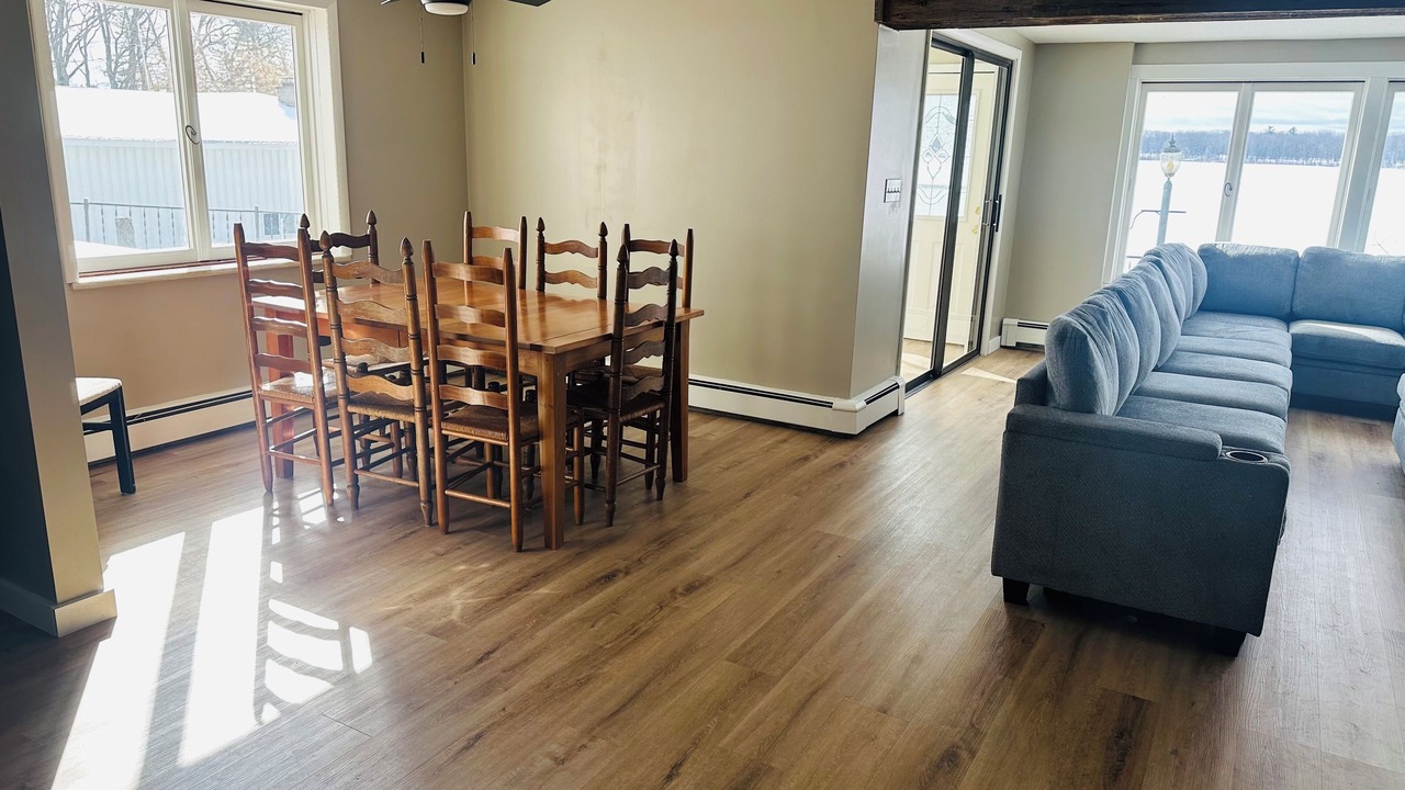 Photo of Livingroom in Lake City