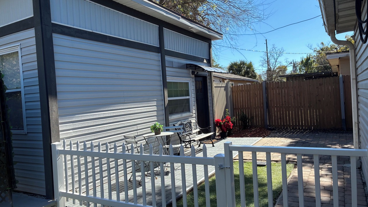 Photo of Patio Balcony in Baldwin Park