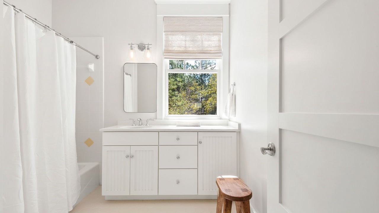 Photo of Bathroom in Forest District