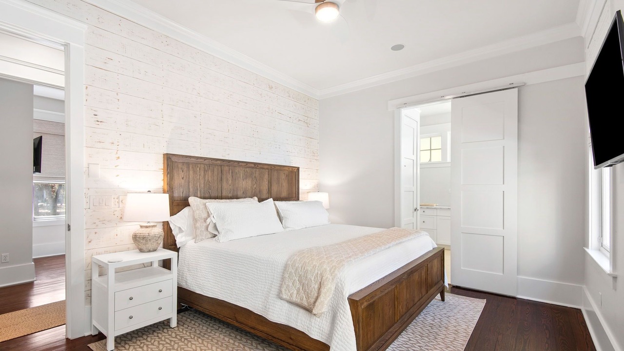Photo of Bedroom in Forest District