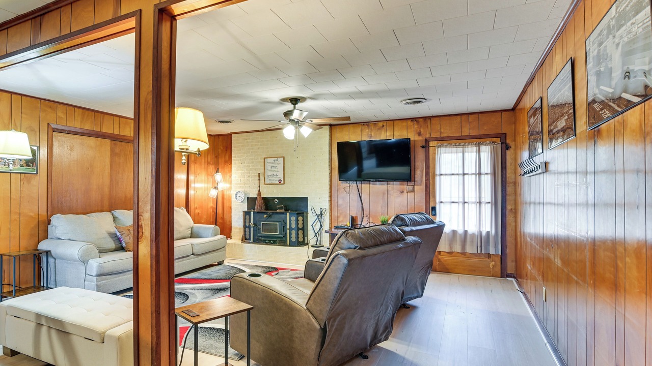 Photo of Livingroom in Starkville
