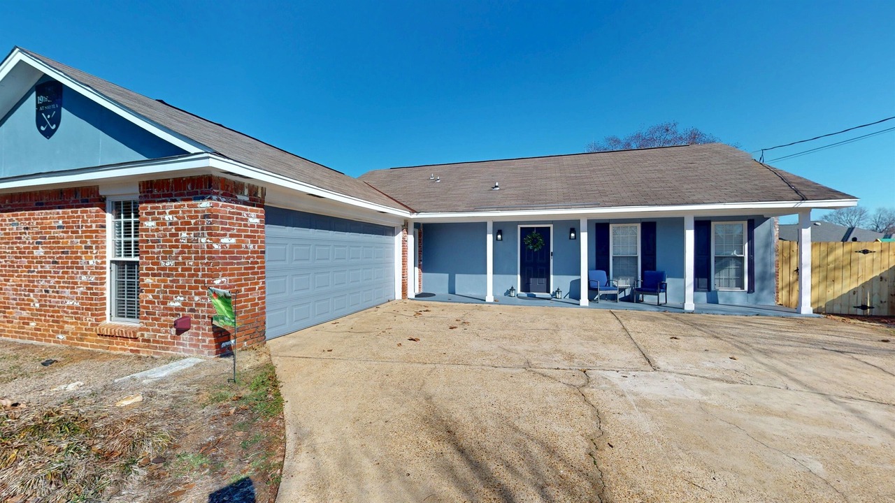 Photo of Bedroom in Prattville