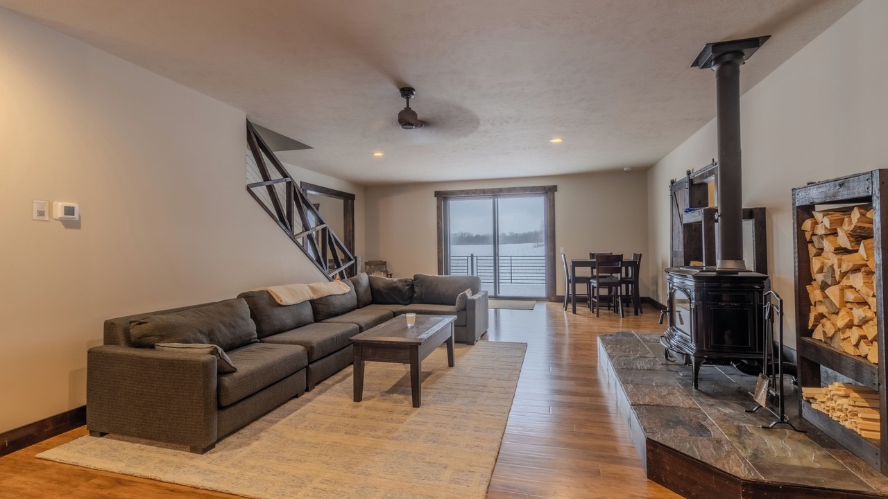 Photo of Livingroom in Suttons Bay