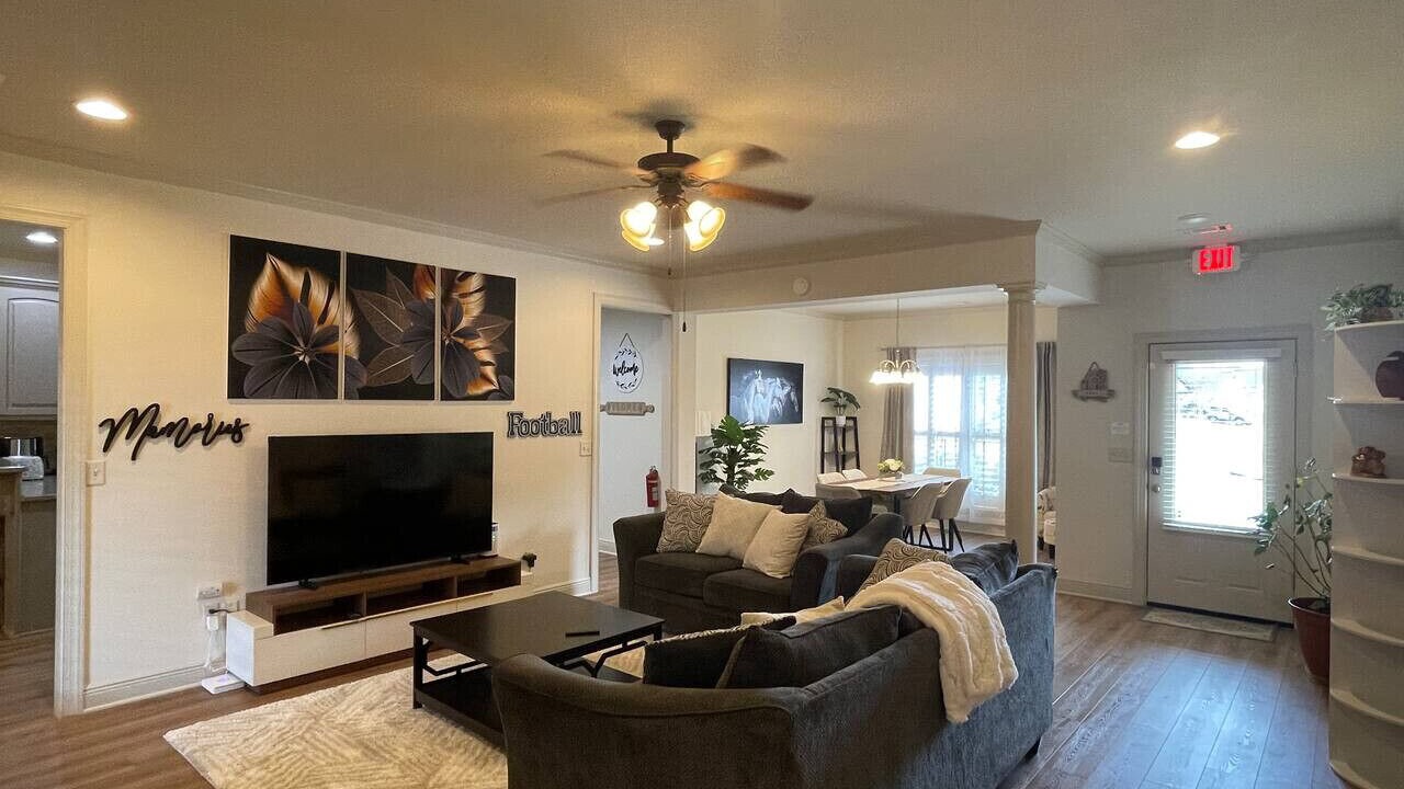 Photo of Livingroom in Tuscaloosa