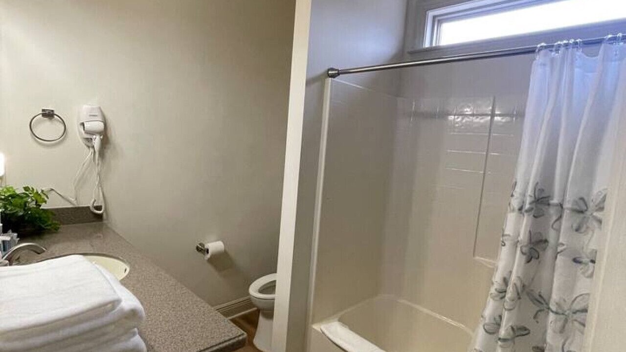 Photo of Bathroom in Tuscaloosa
