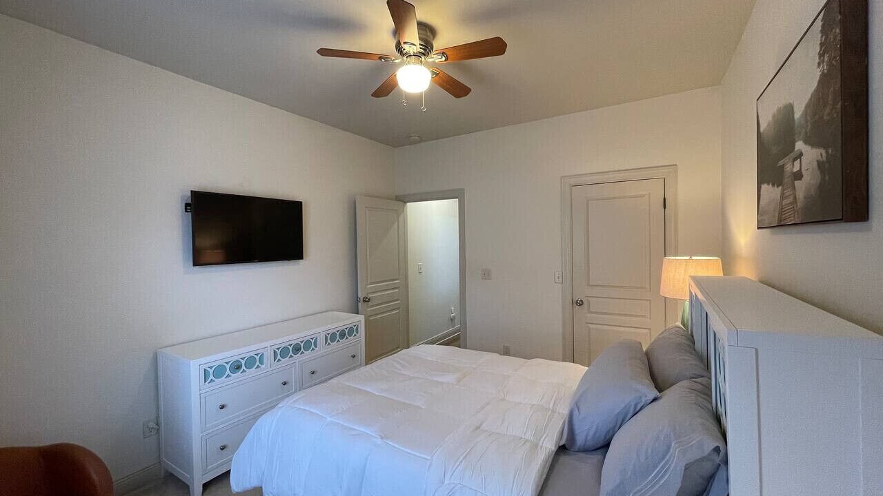 Photo of Bedroom in Tuscaloosa