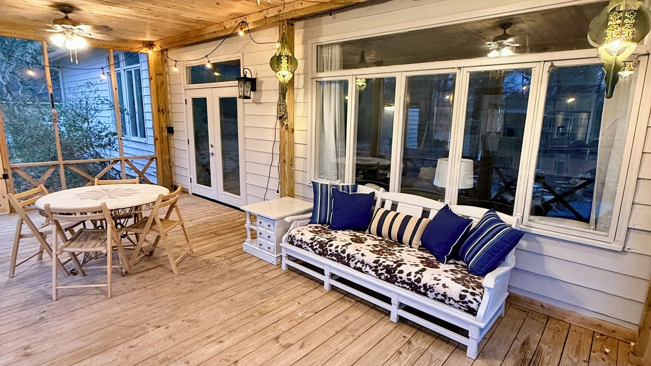 Photo of Livingroom in Flowood
