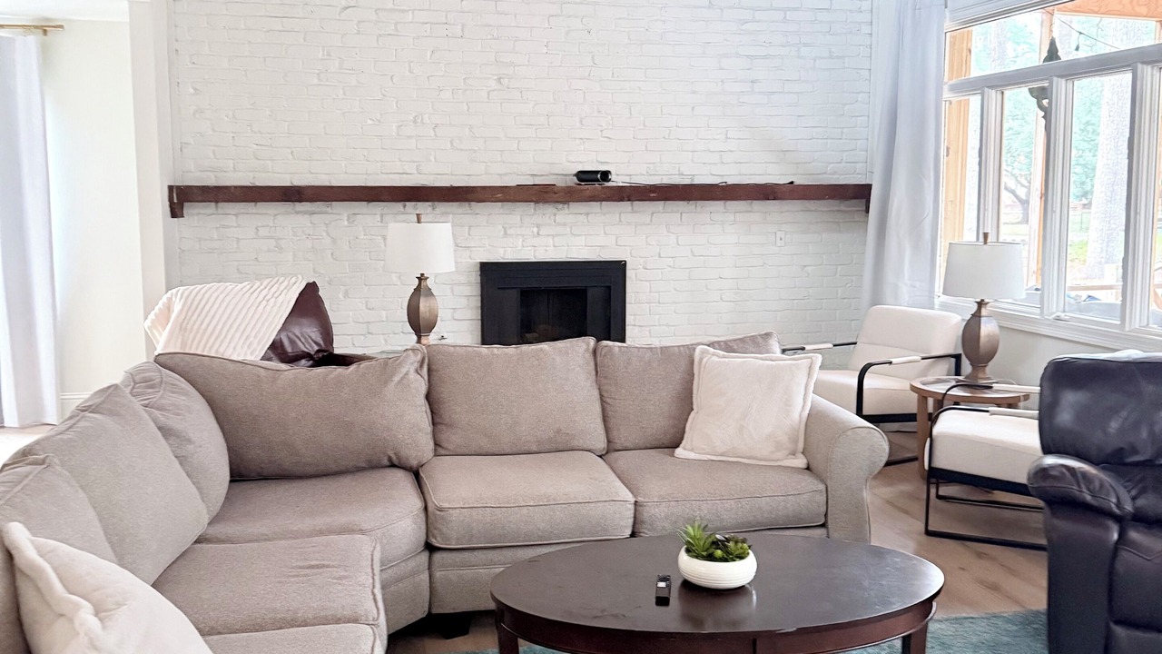 Photo of Livingroom in Flowood