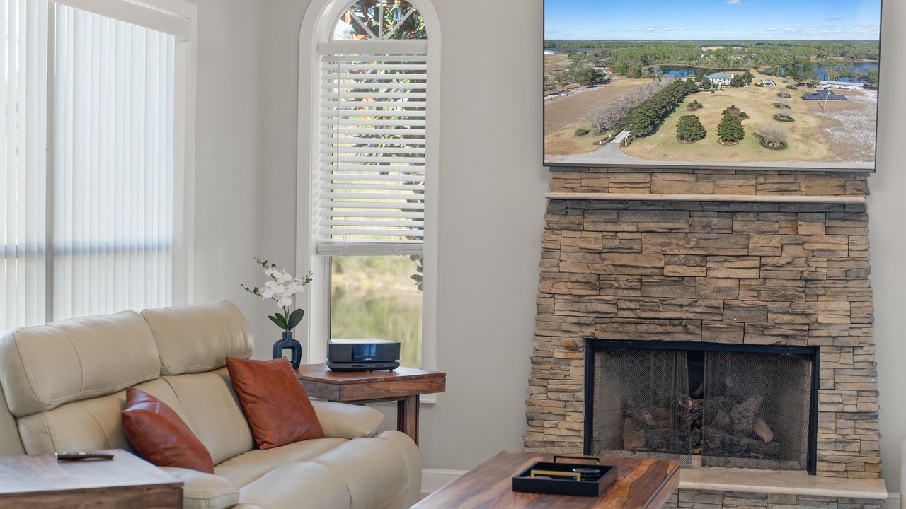 Photo of Livingroom in Pierson
