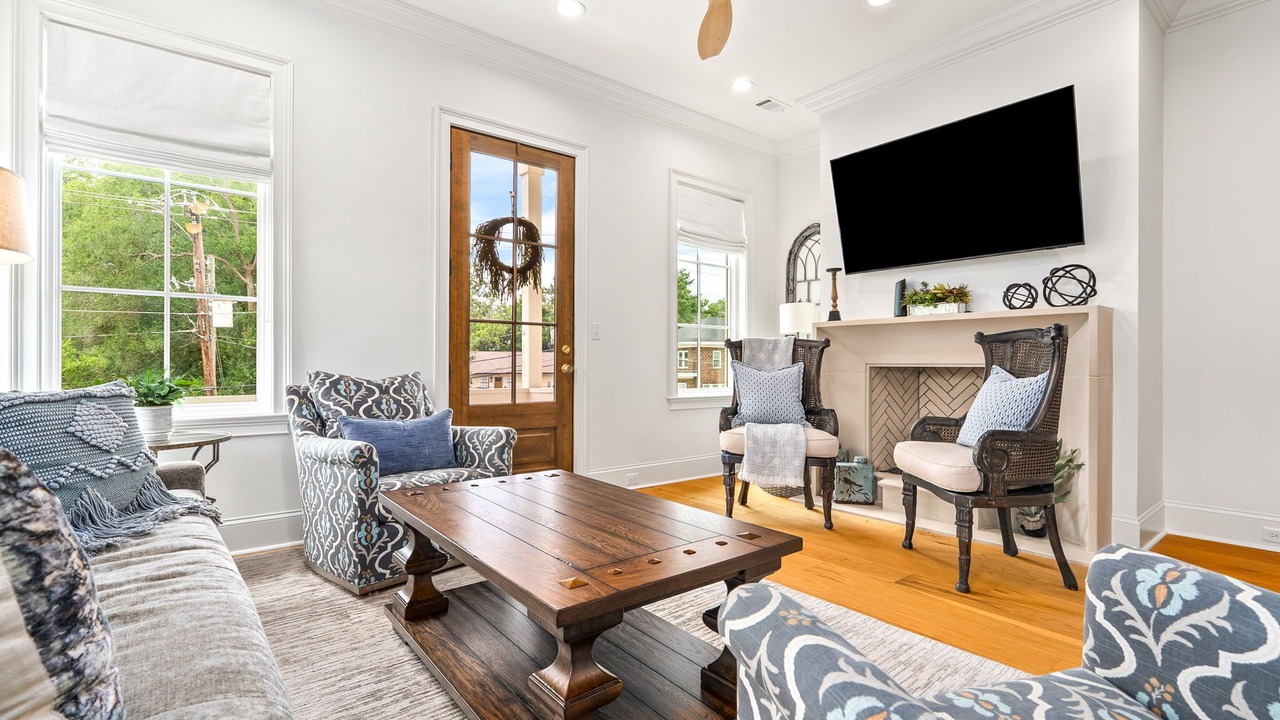Photo of Livingroom in Auburn