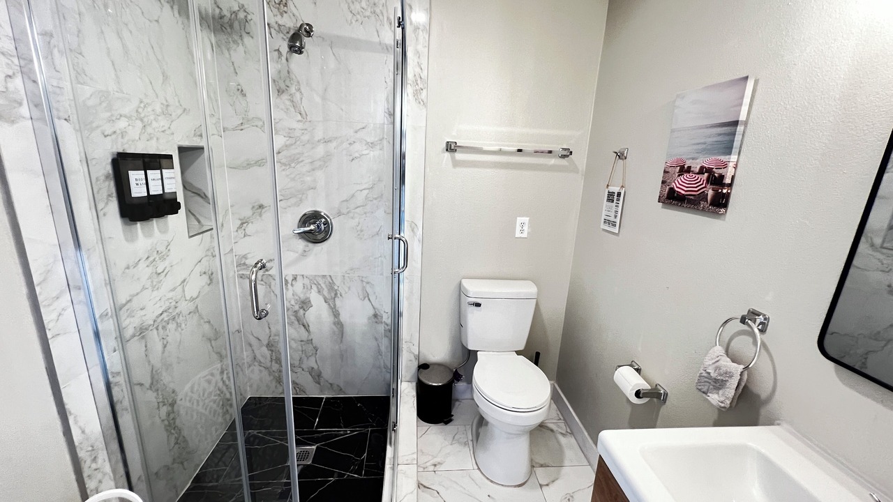 Photo of Bathroom in Wadeview Park