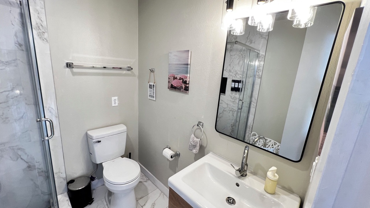 Photo of Bathroom in Wadeview Park