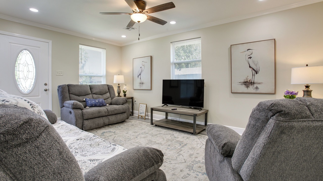 Photo of Livingroom in Kenner - Louis Armstrong International Airport