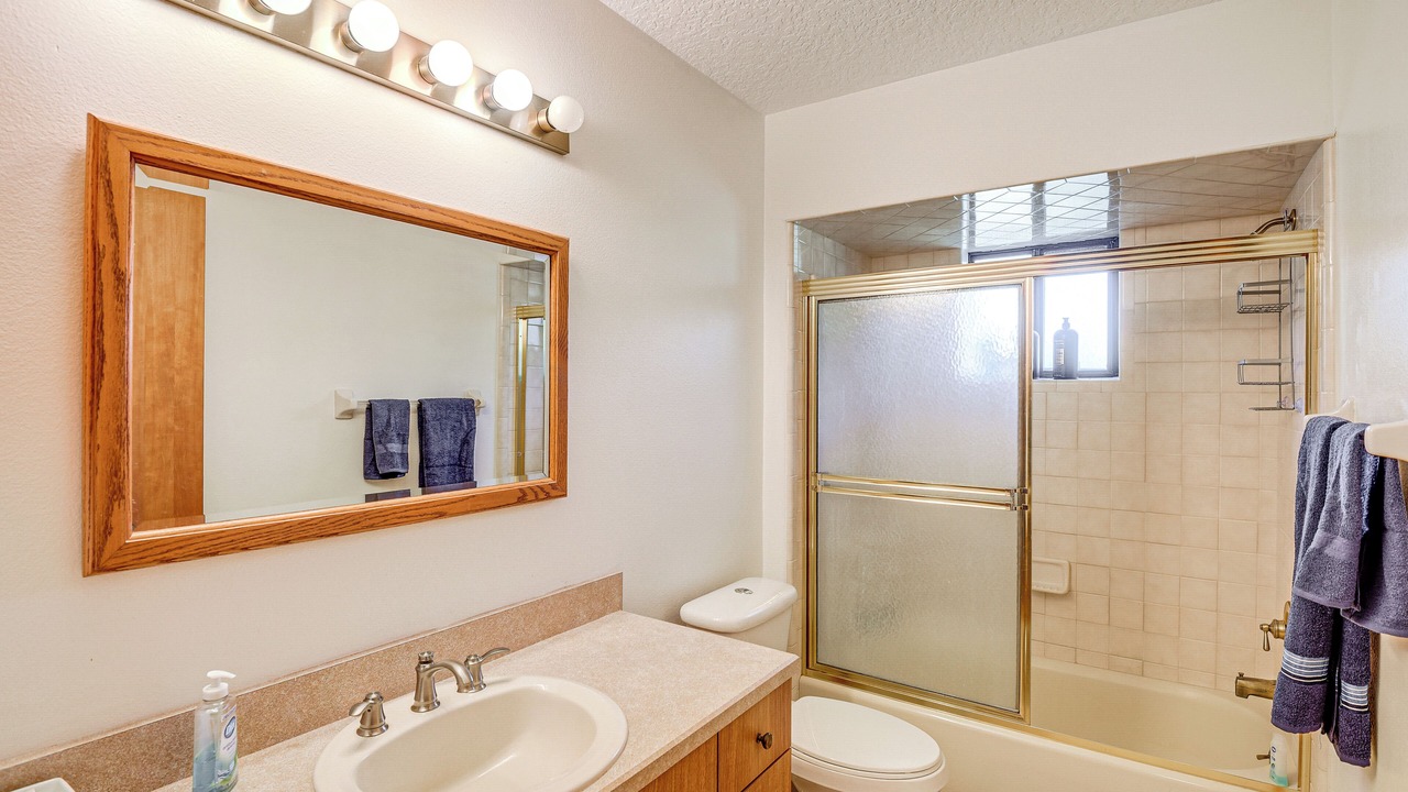 Photo of Bathroom in Umatilla