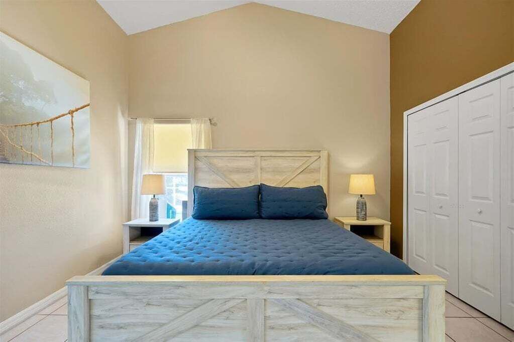 Photo of Bedroom in Florida Pines