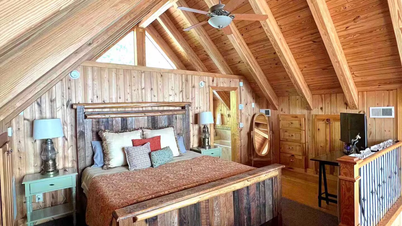 Photo of Bedroom in Six Mile