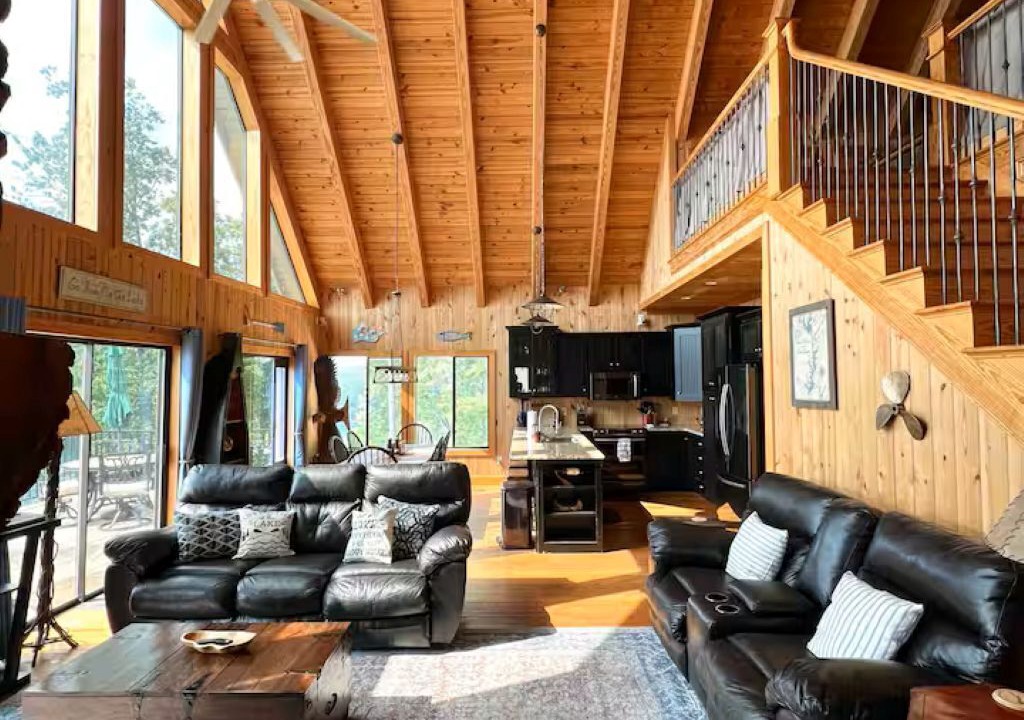 Photo of Livingroom in Six Mile