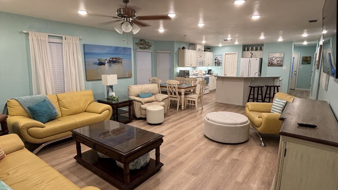Photo of Livingroom in Daphne