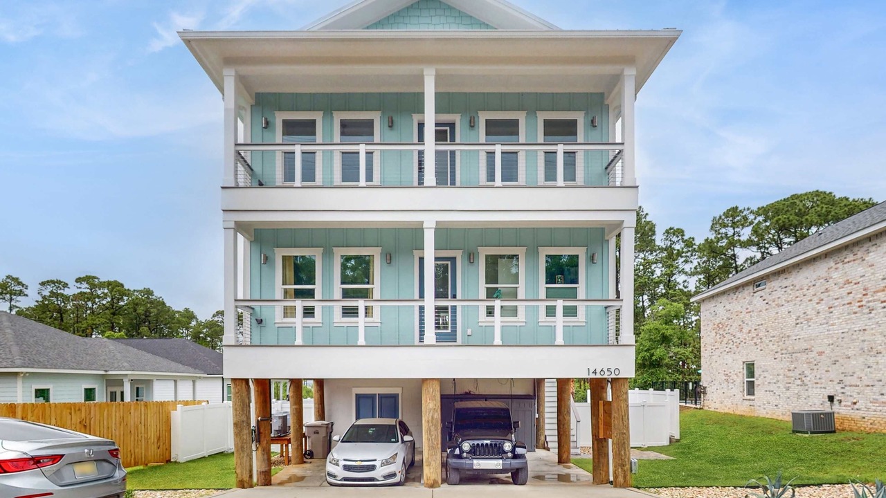 Photo of Outdoor in Oak Court