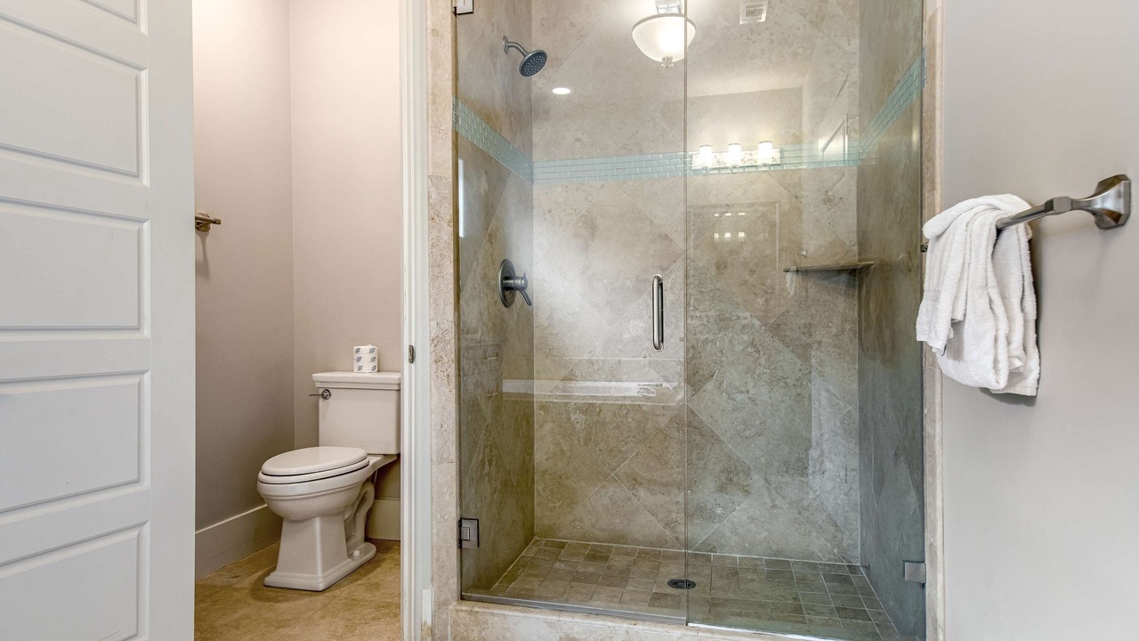Photo of Bathroom in Villa Lago