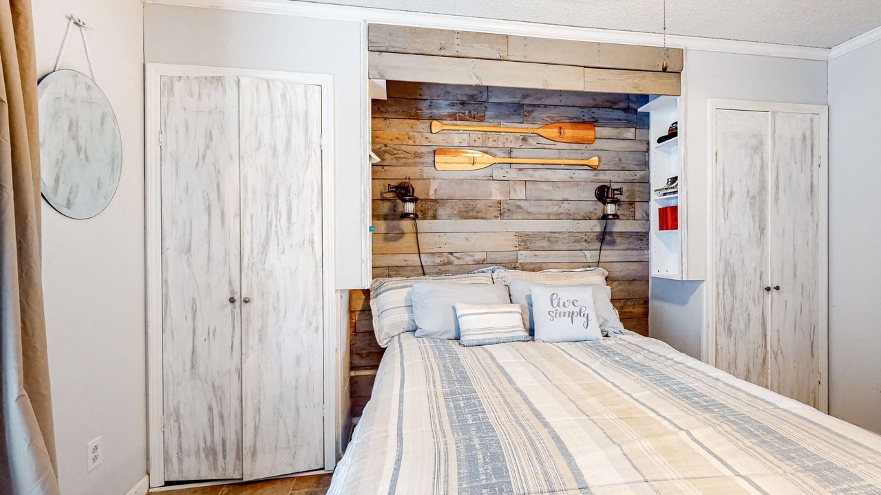 Photo of Bedroom in Perdido Bay Villas