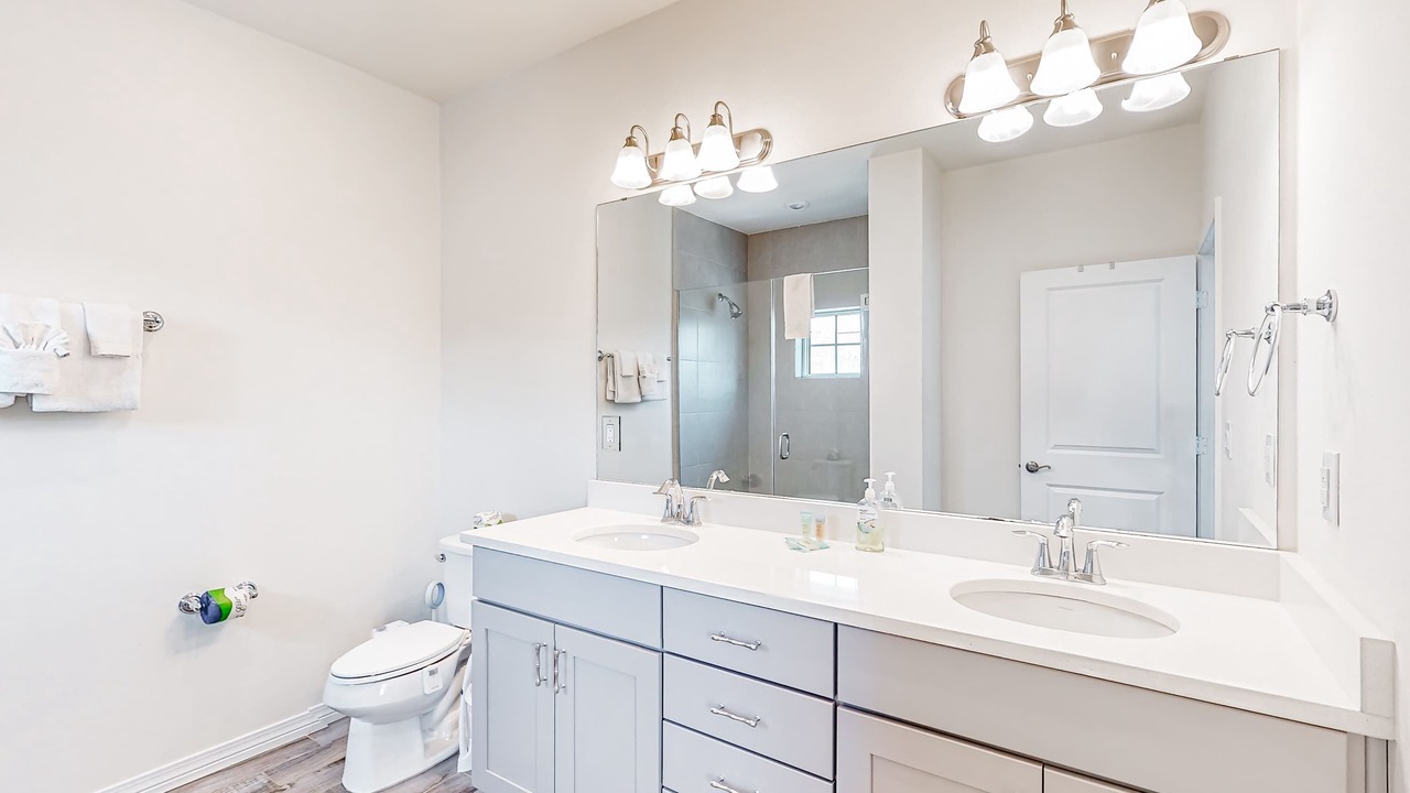 Photo of Bathroom in Ono Island