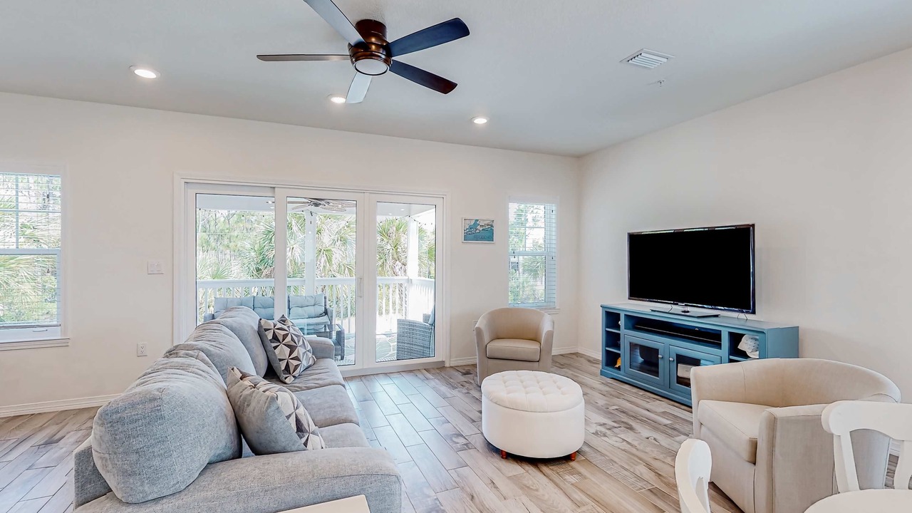 Photo of Livingroom in Ono Island