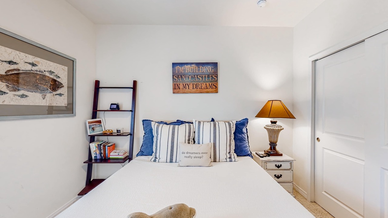 Photo of Bedroom in Ono Island