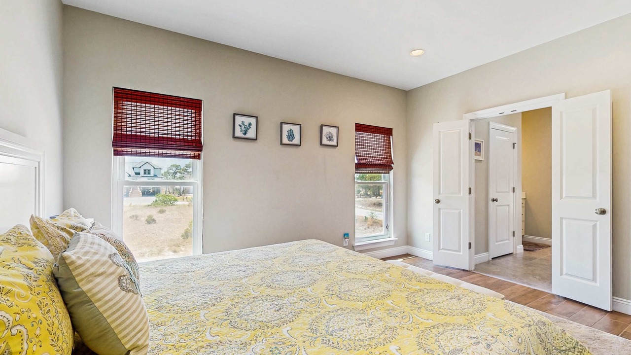 Photo of Bedroom in Dauphin Island