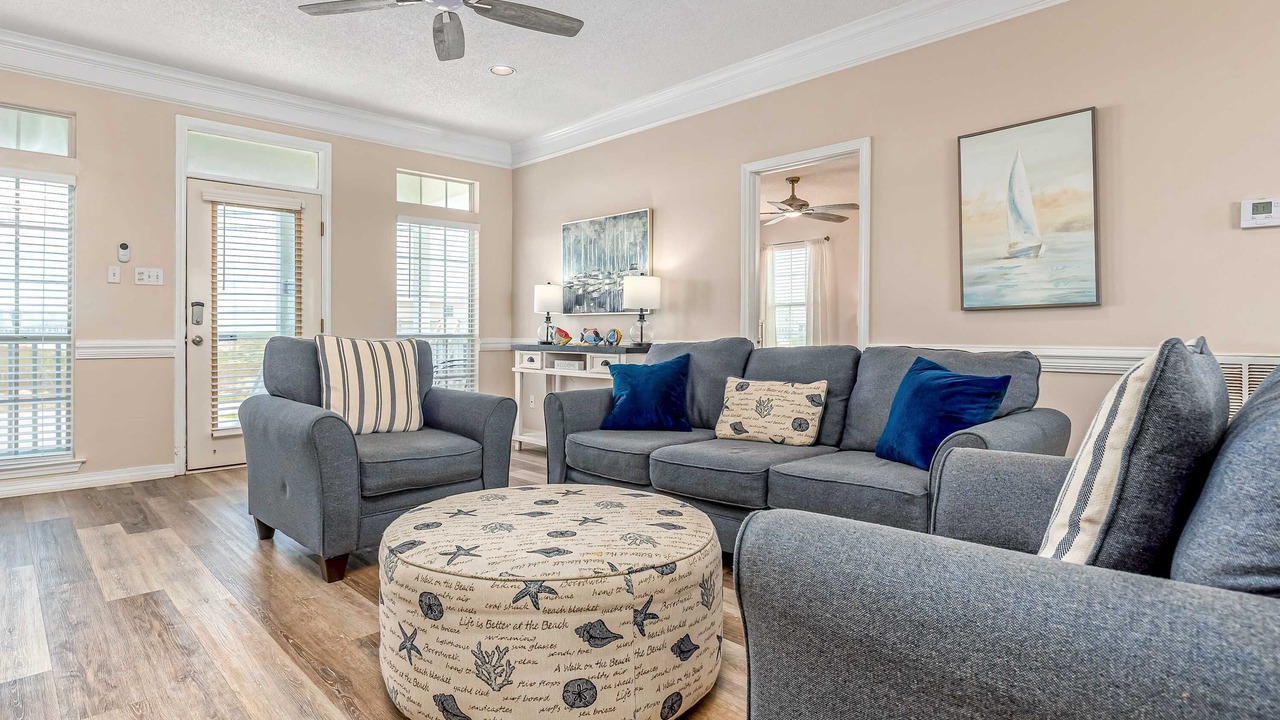 Photo of Livingroom in Silver Cay
