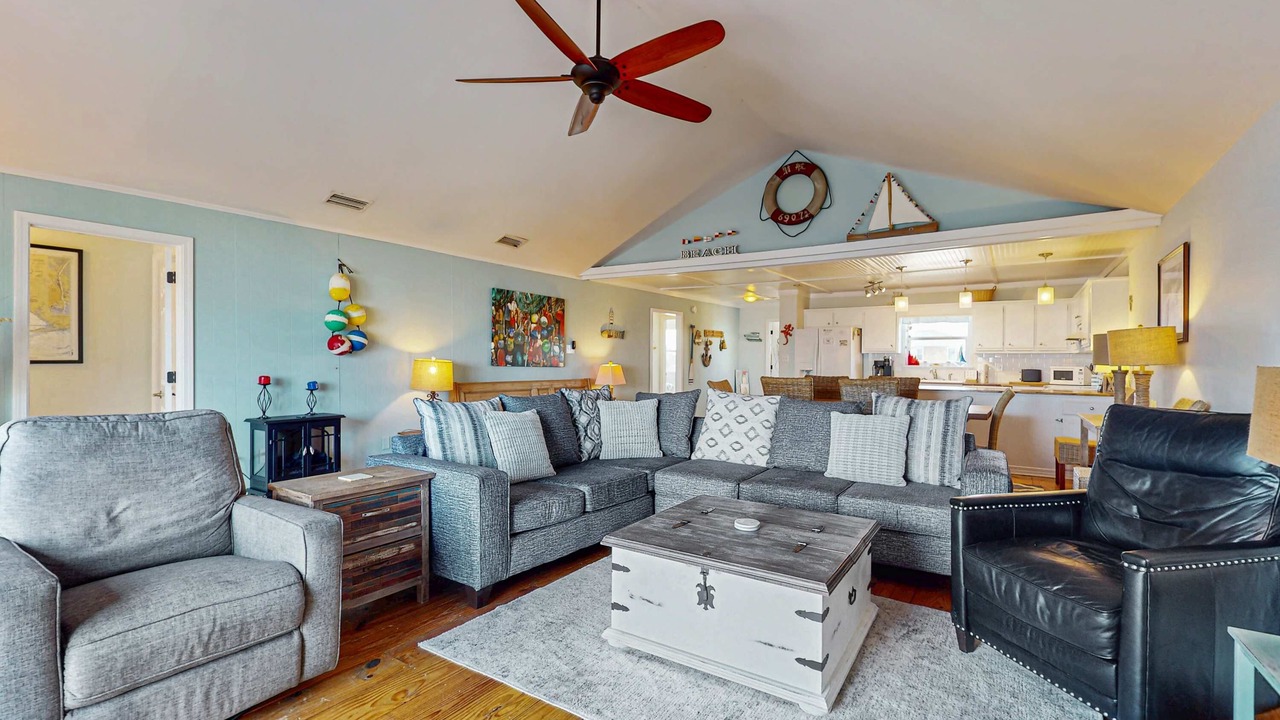 Photo of Livingroom in Silver Cay