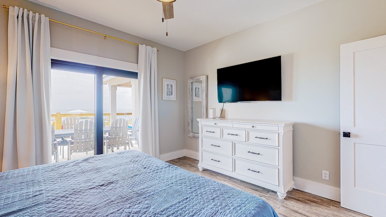 Photo of Bedroom in Dauphin Island