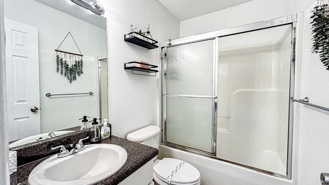Photo of Bathroom in Orange Beach