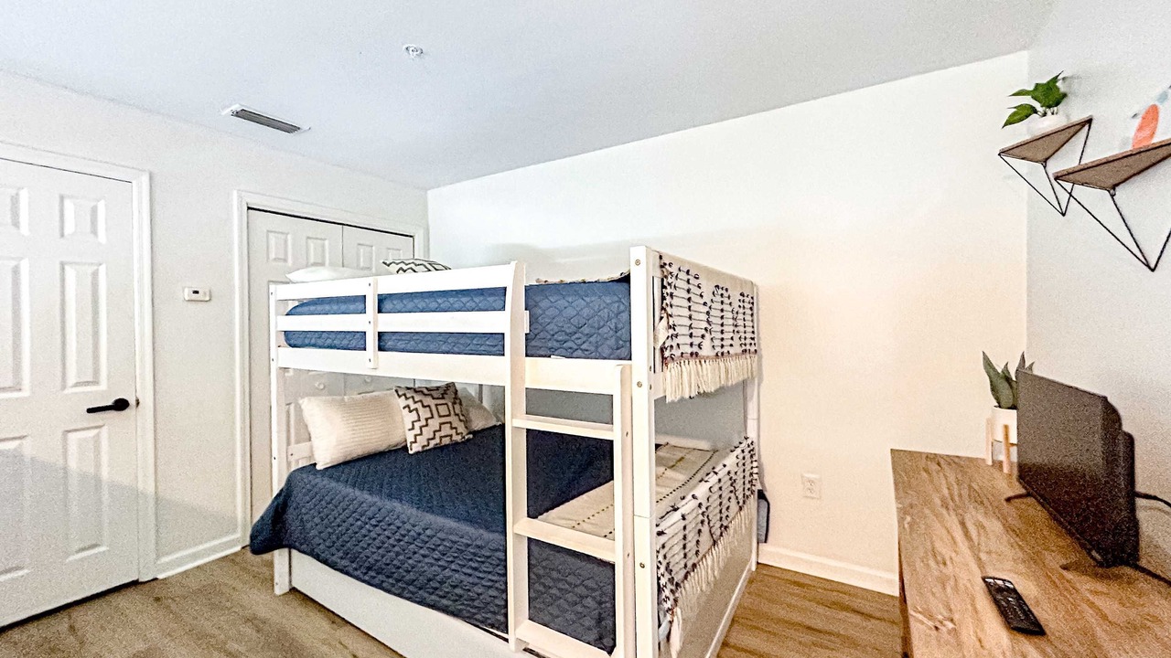 Photo of Bedroom in Orange Beach