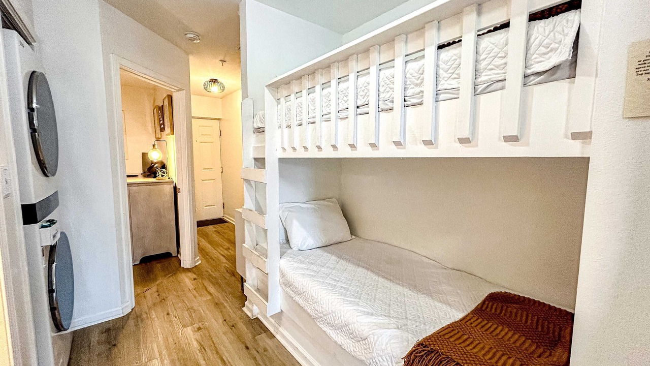 Photo of Bedroom in Orange Beach