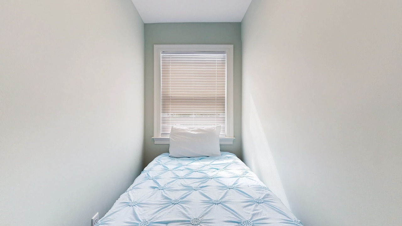 Photo of Bedroom in Audubon Place