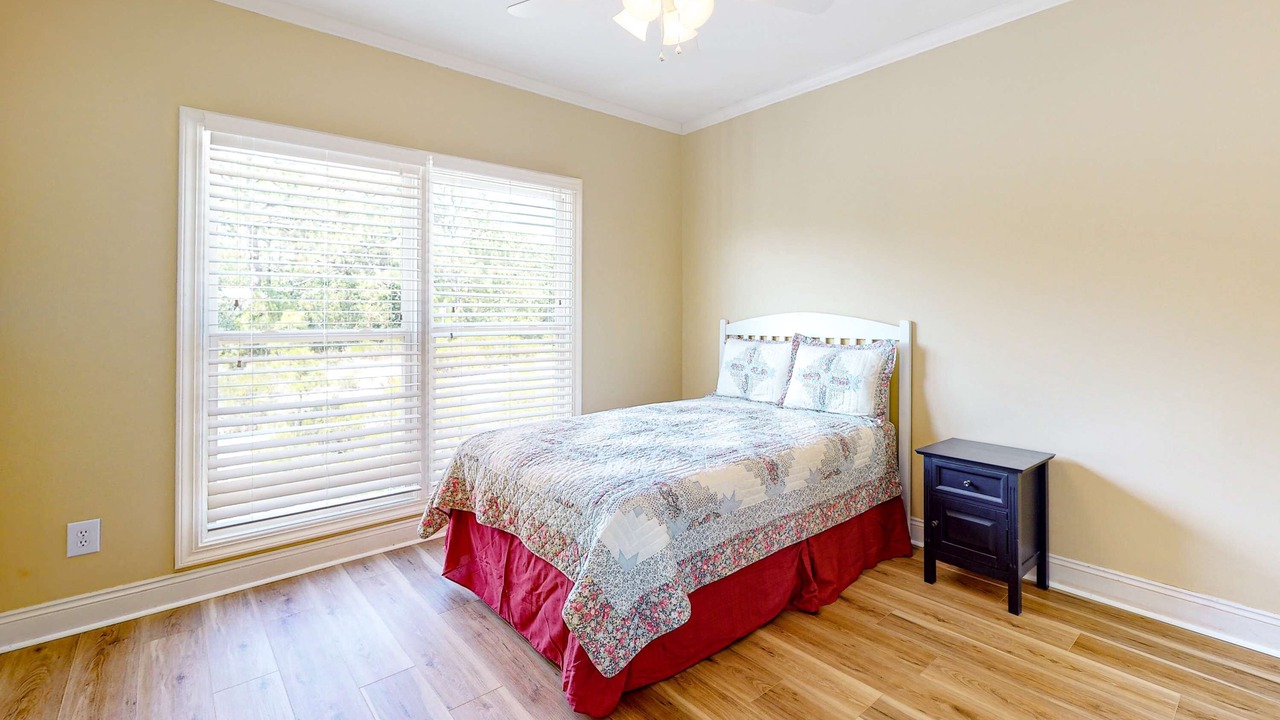 Photo of Bedroom in Audubon Place