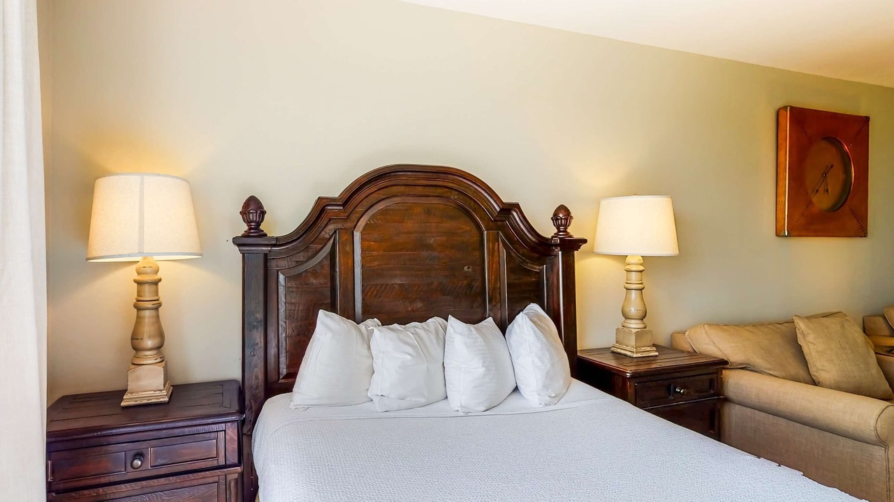 Photo of Bedroom in Baytowne Wharf