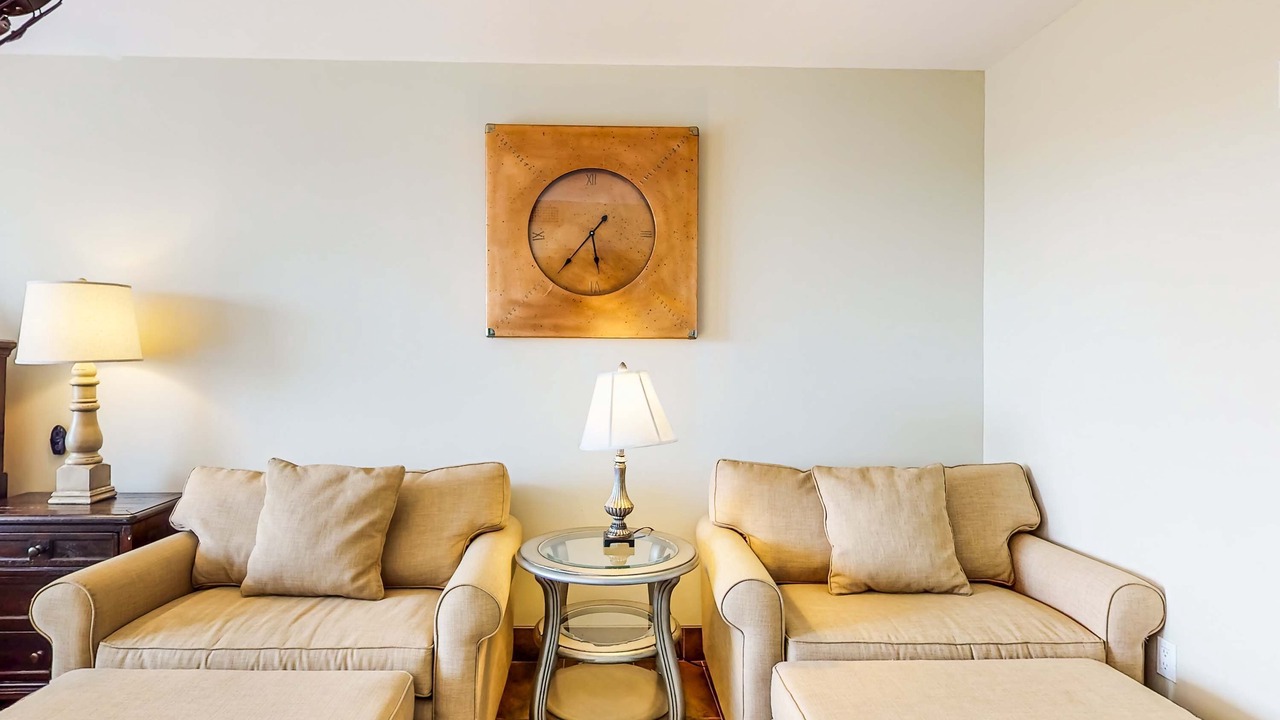 Photo of Livingroom in Baytowne Wharf